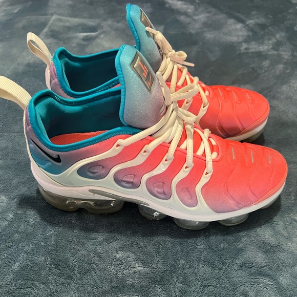 Nike VaporMax 97s - Picture 1 of 5